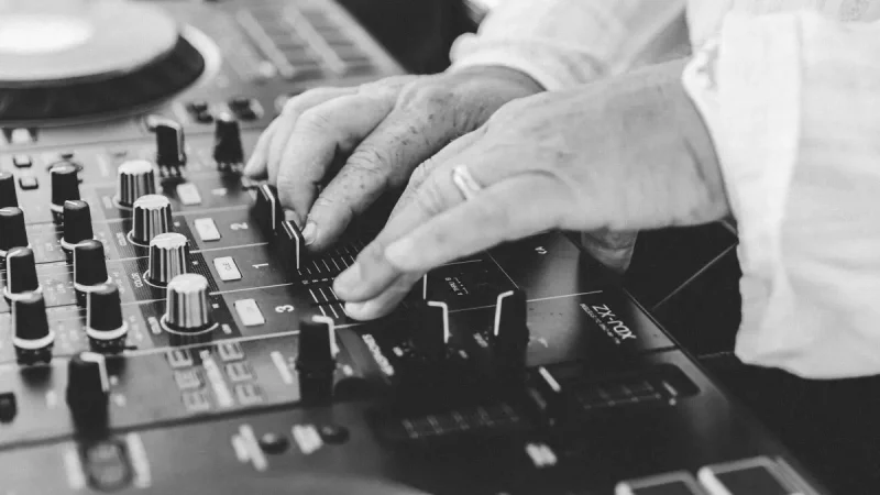 Detailed Report On Audio Equipment Hire