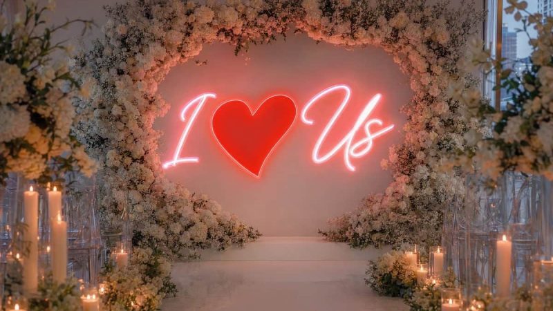 A Summary Of Stylish Wedding Glow Signs
