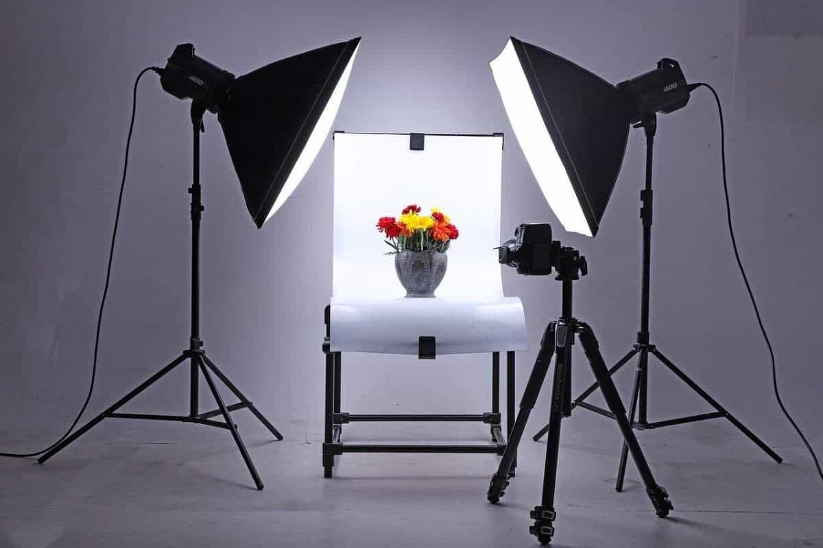 All You Need To Learn About The Packshot Photography Studio